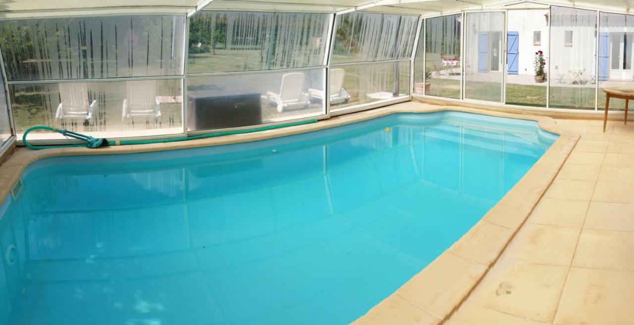 Les Galines Hotel Rians  ภายนอก รูปภาพ